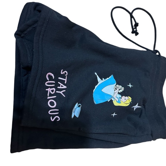 Disney Classic Black  Women Short Size Small - Picture 8 of 14